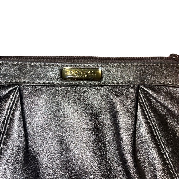 Coach wristlet - Picture 2 of 6